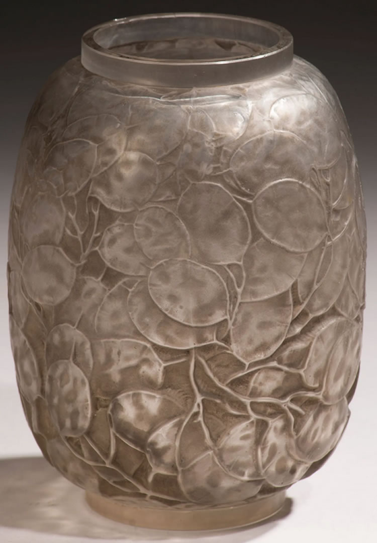 R. Lalique Monnaie Du Pape Vase
