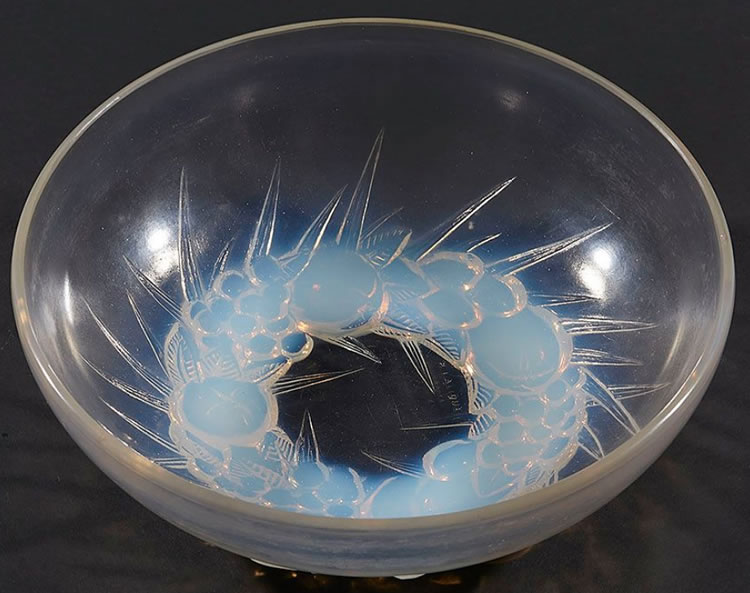 R. Lalique Mont-Dore Bowl