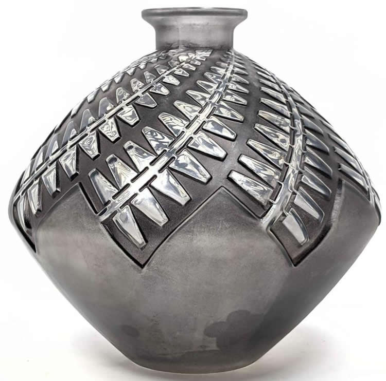 R. Lalique Montargis Vase