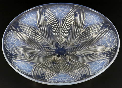 R. Lalique Oeillets Bowl