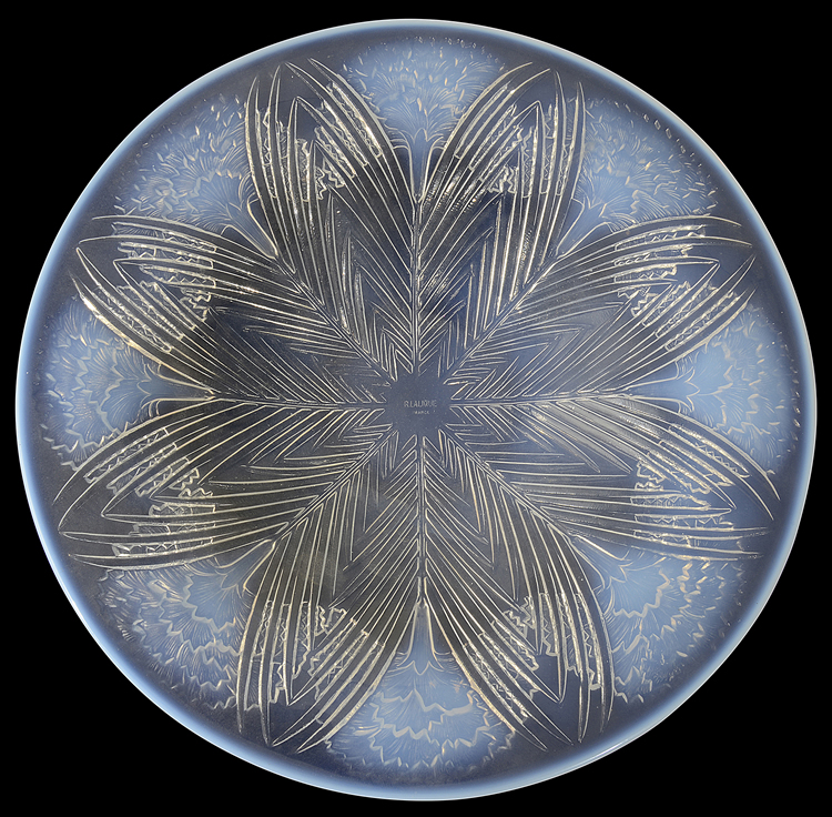 R. Lalique Oeillets Shallow Bowl