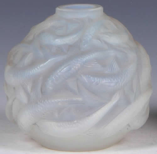 R. Lalique Oleron Vase
