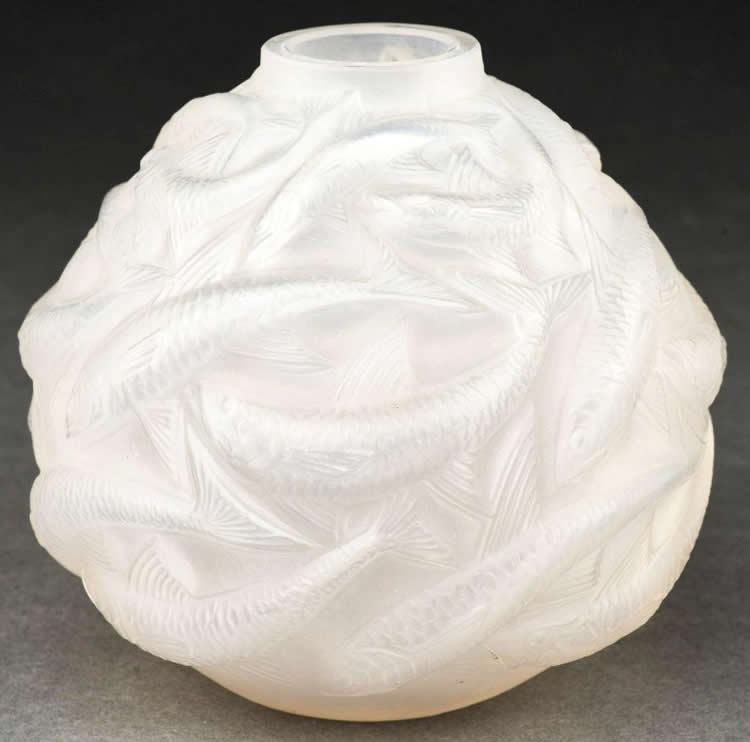 R. Lalique Oleron Vase