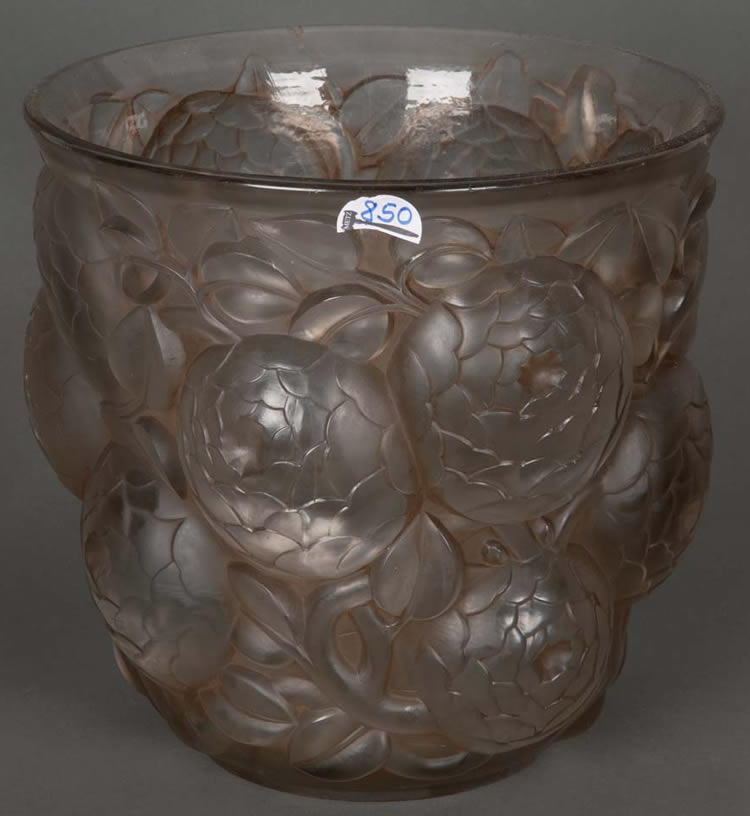 R. Lalique Oran Vase