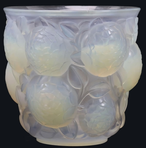 R. Lalique Oran Vase