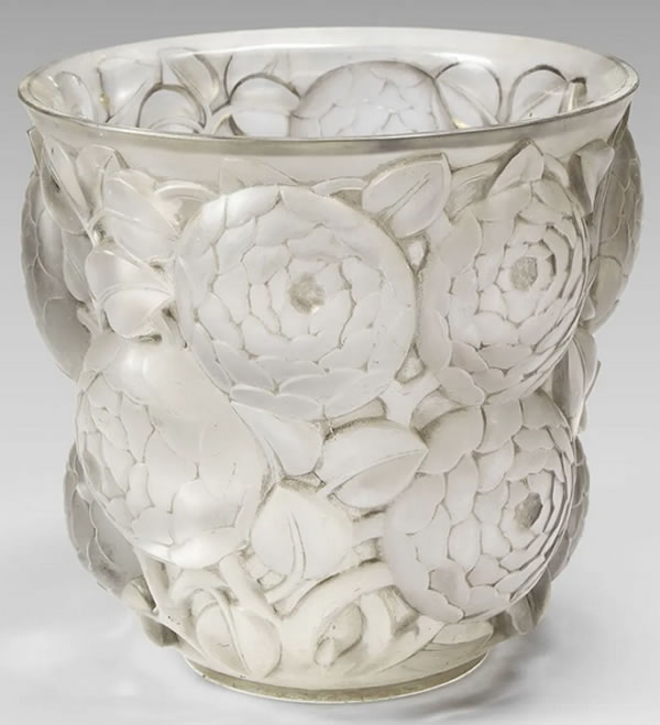 R. Lalique Oran Vase