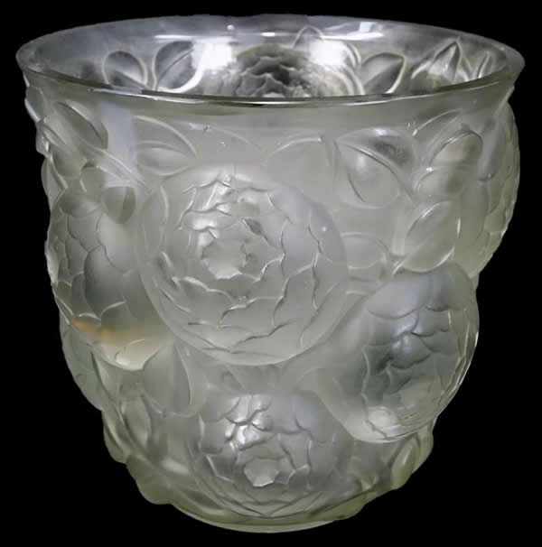 R. Lalique Oran Vase