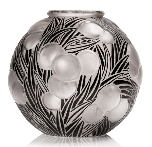 R. Lalique Oranges Vase