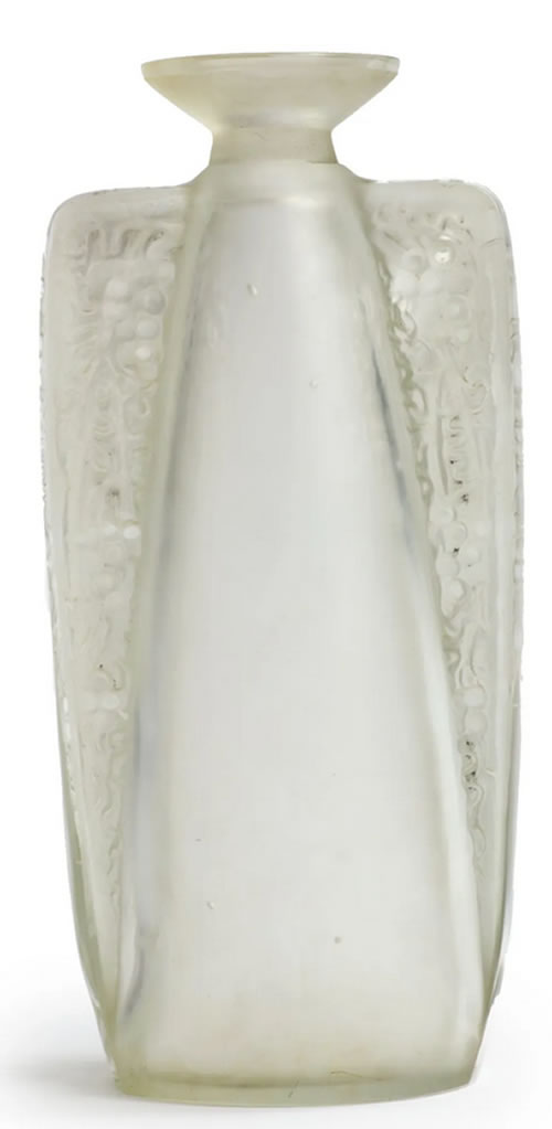 R. Lalique Oreilles Gravees Decanter