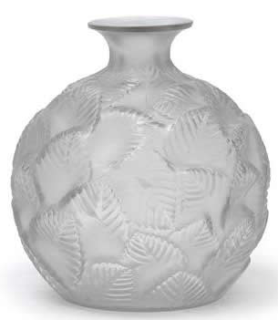 R. Lalique Ormeaux Vase
