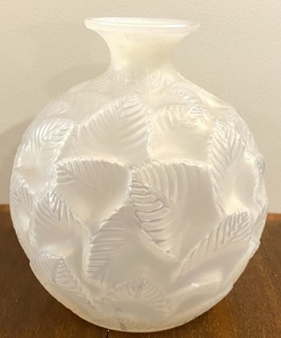 R. Lalique Ormeaux Vase