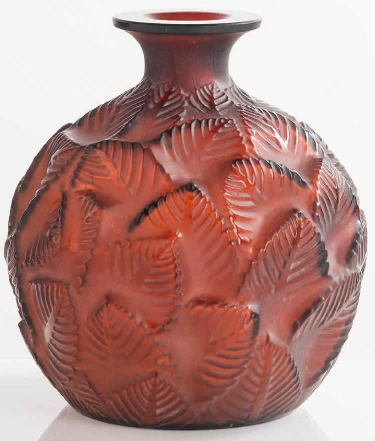 R. Lalique Ormeaux Vase