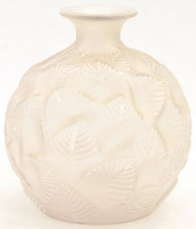 R. Lalique Ormeaux Vase