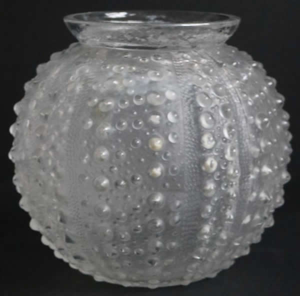 R. Lalique Oursin Vase