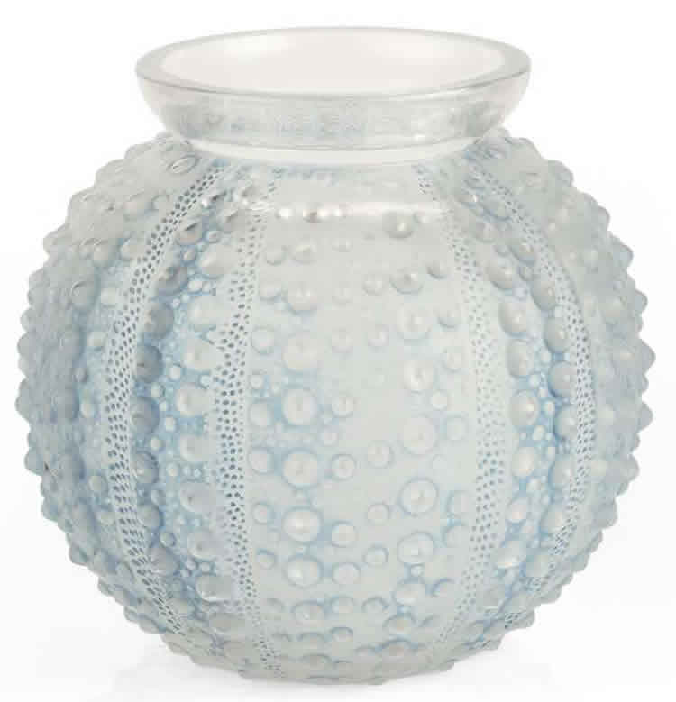 R. Lalique Oursin Vase