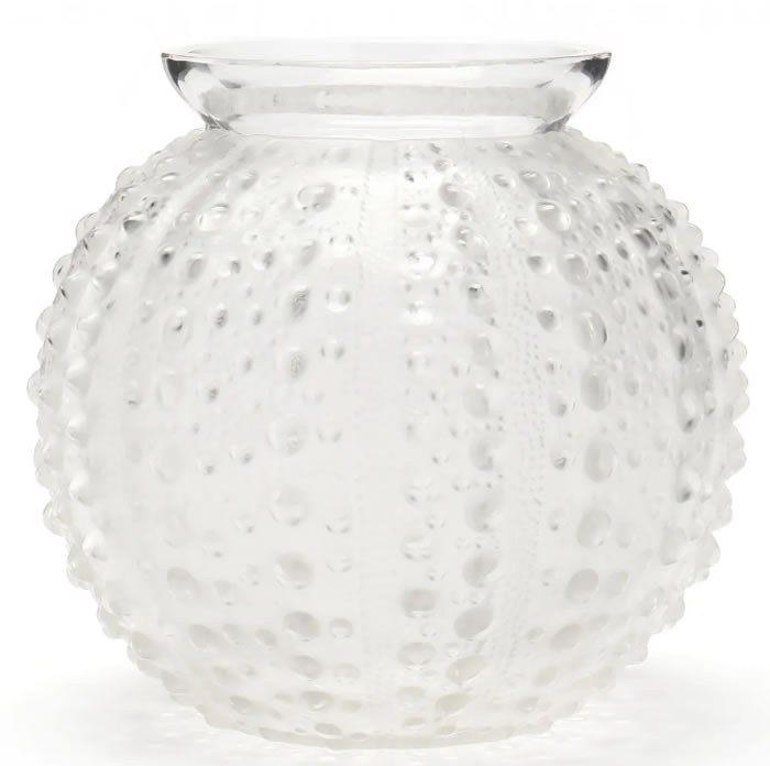 R. Lalique Oursin Vase