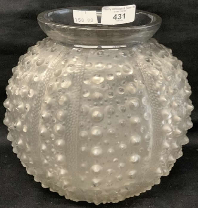 R. Lalique Oursin Vase