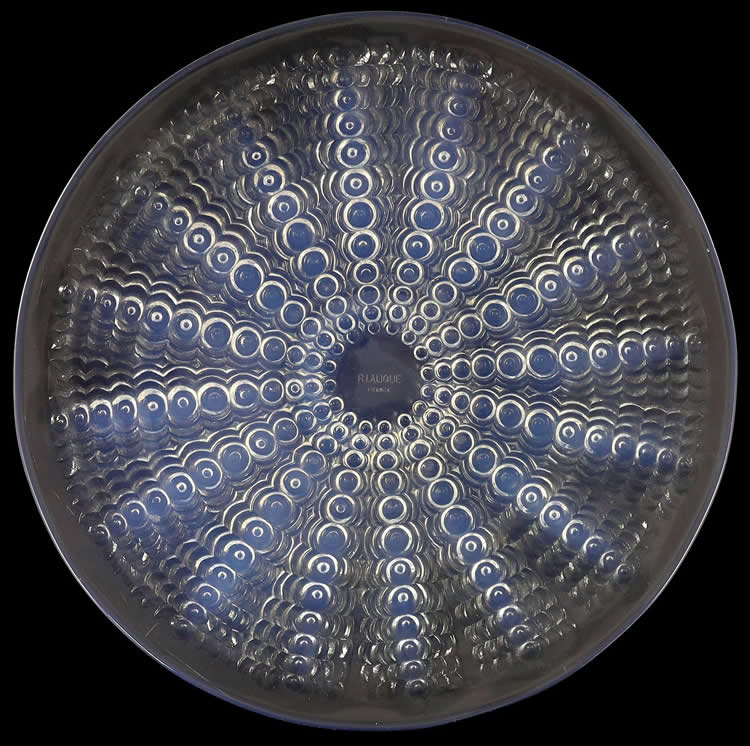 R. Lalique Oursins Plate