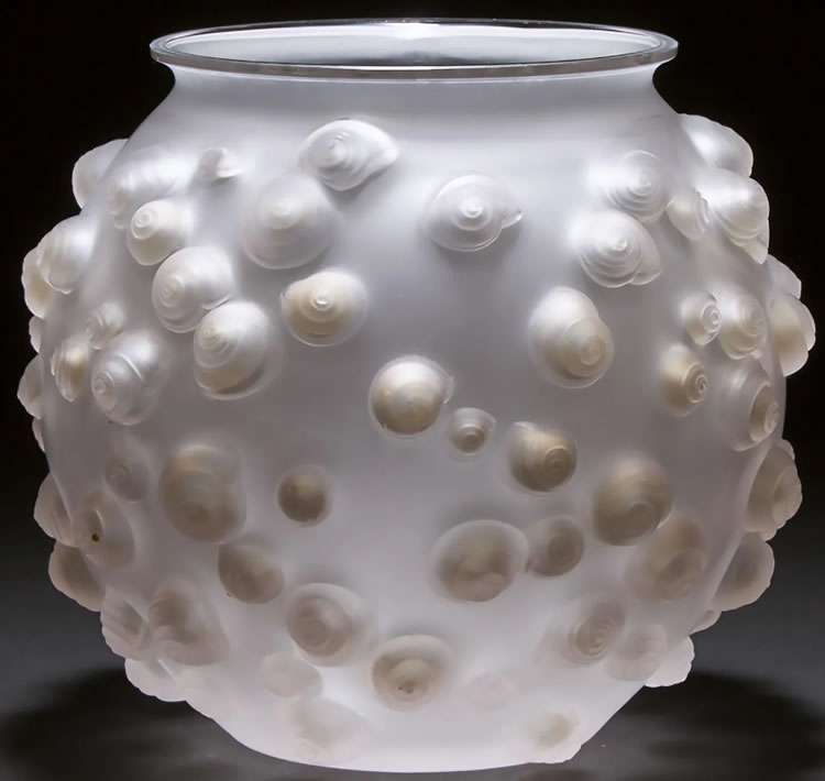 R. Lalique Palissy Vase