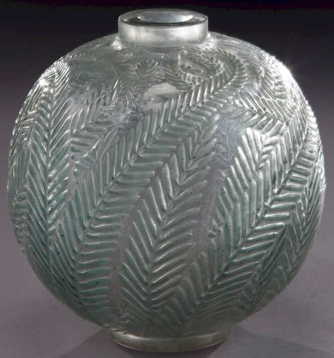 R. Lalique Palmes Vase