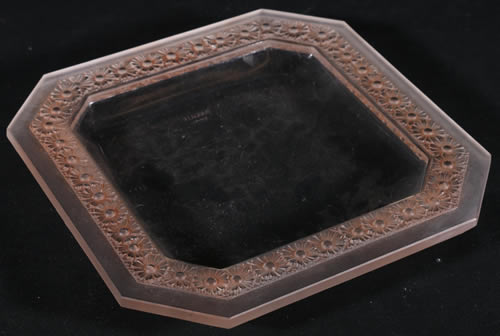 R. Lalique Paquerettes Plate