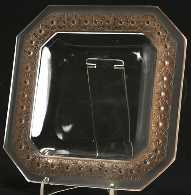 Rene Lalique Paquerettes Plate 