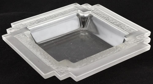 R. Lalique Paquerettes Square Bowl