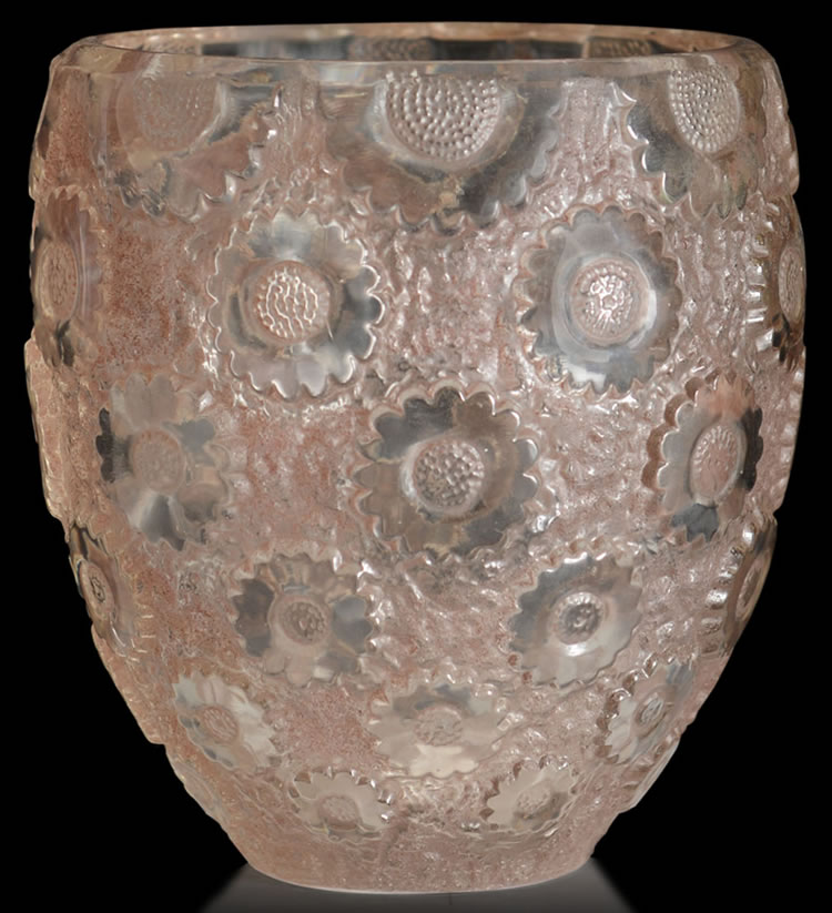 R. Lalique Paquerettes Vase