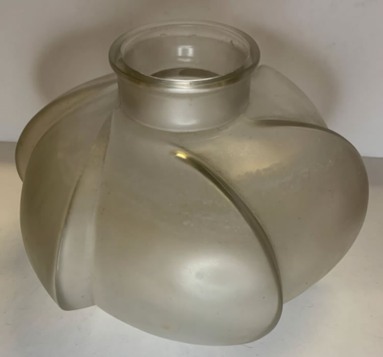 R. Lalique Perigord Vase