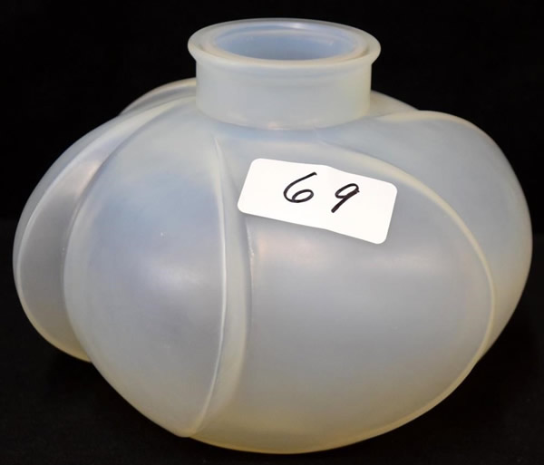 R. Lalique Perigord Vase