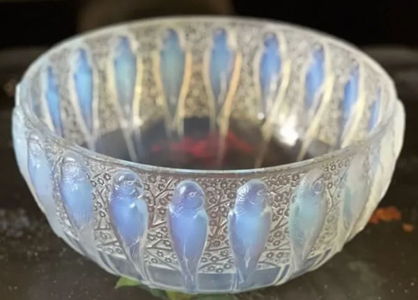 R. Lalique Perruches Bowl