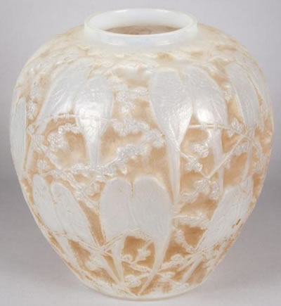 R. Lalique Perruches Vase