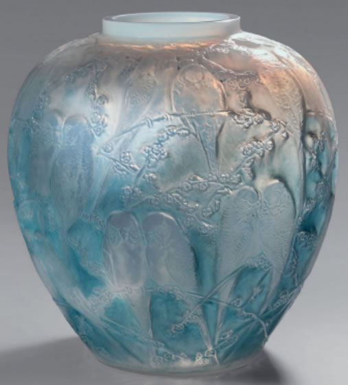 R. Lalique Perruches Vase