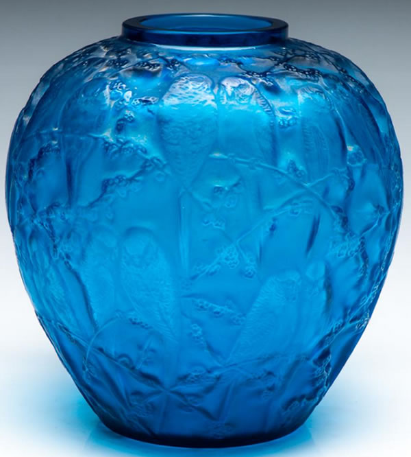 R. Lalique Perruches Vase