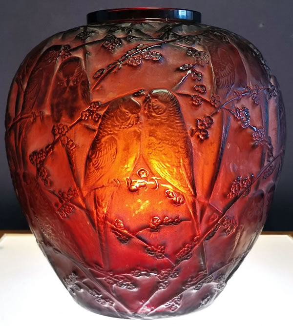 R. Lalique Perruches Vase