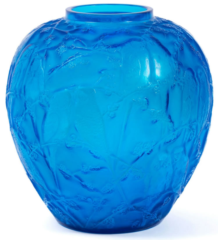 R. Lalique Perruches Vase