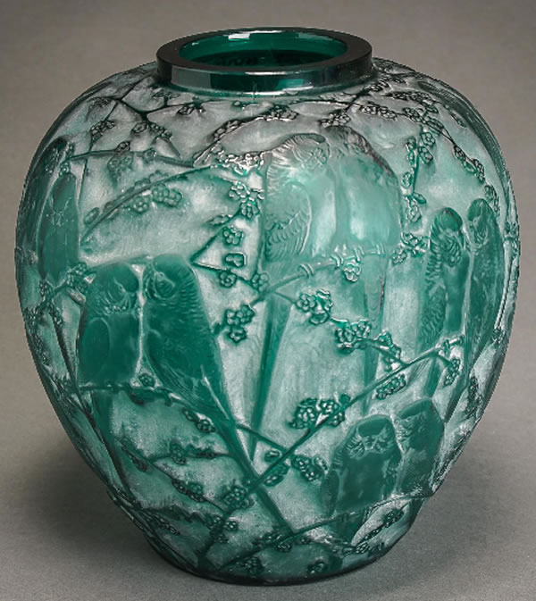 R. Lalique Perruches Vase