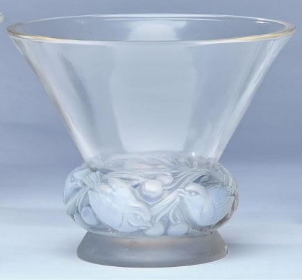 R. Lalique Pinsons Vase