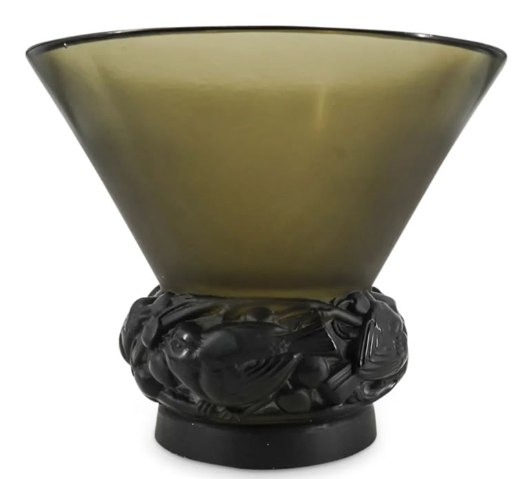 R. Lalique Pinsons Vase