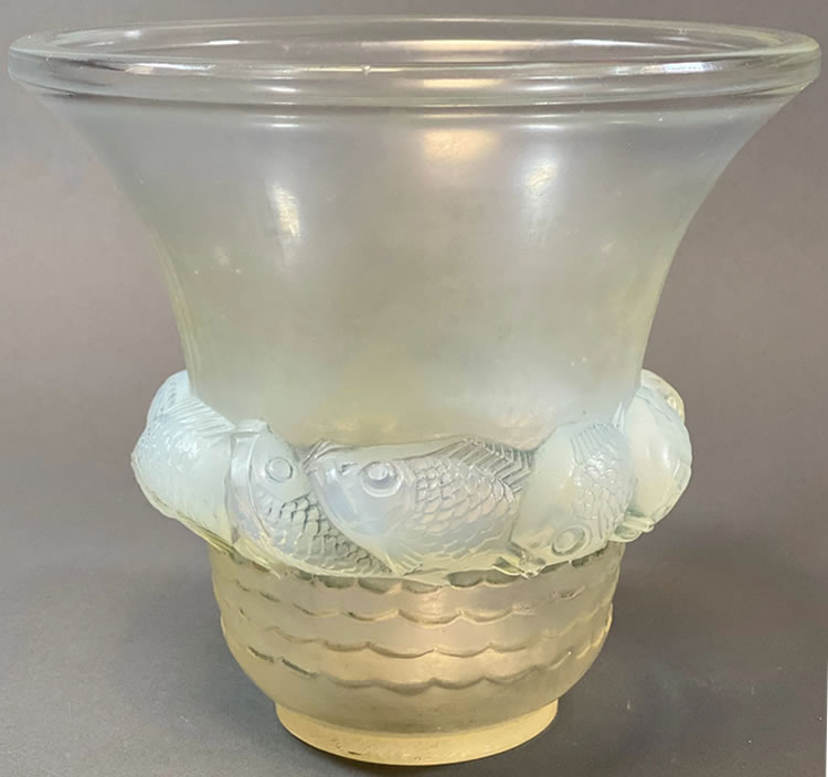 R. Lalique Piriac Vase