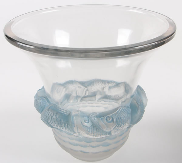 R. Lalique Piriac Vase