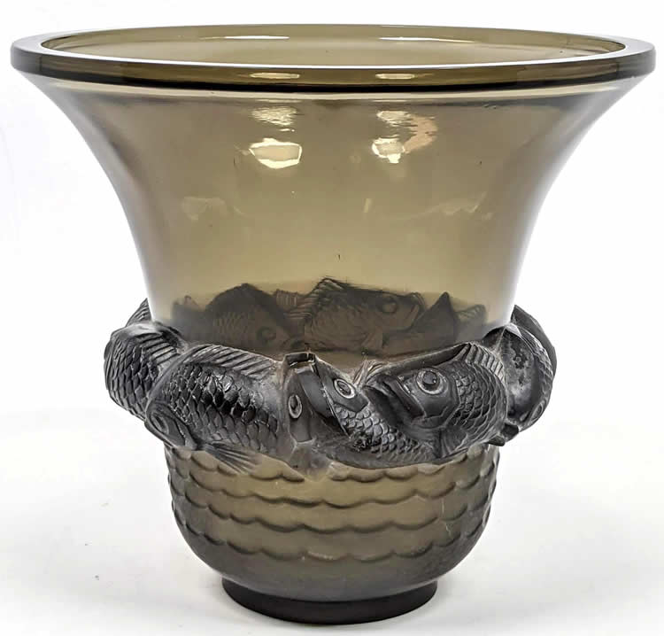 R. Lalique Piriac Vase