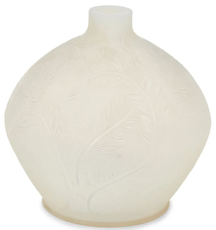 R. Lalique Plumes Vase