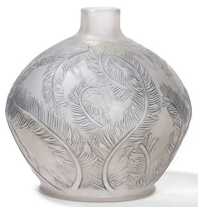 R. Lalique Plumes Vase