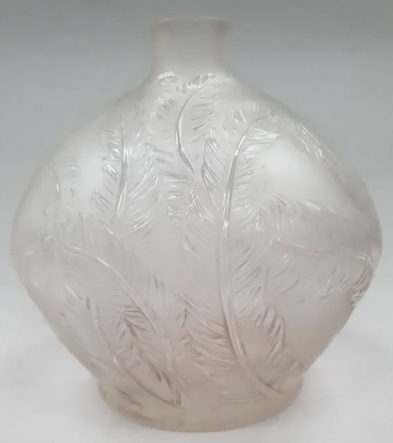 R. Lalique Plumes Vase
