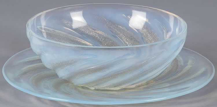 R. Lalique Poissons Tableware