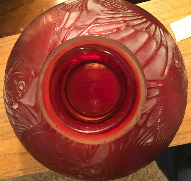 R. Lalique Poissons Vase