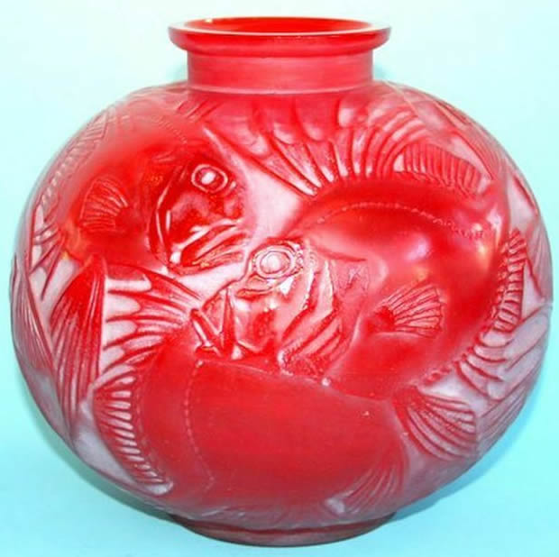 R. Lalique Poissons Vase