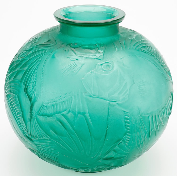 R. Lalique Poissons Vase