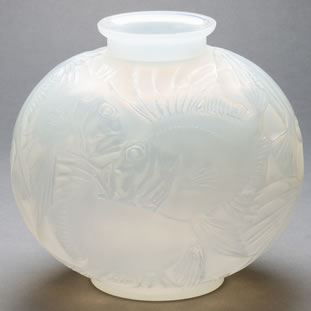 R. Lalique Poissons Vase